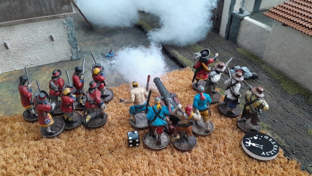 English forces fire a field gun cannon in Blood & Plunder